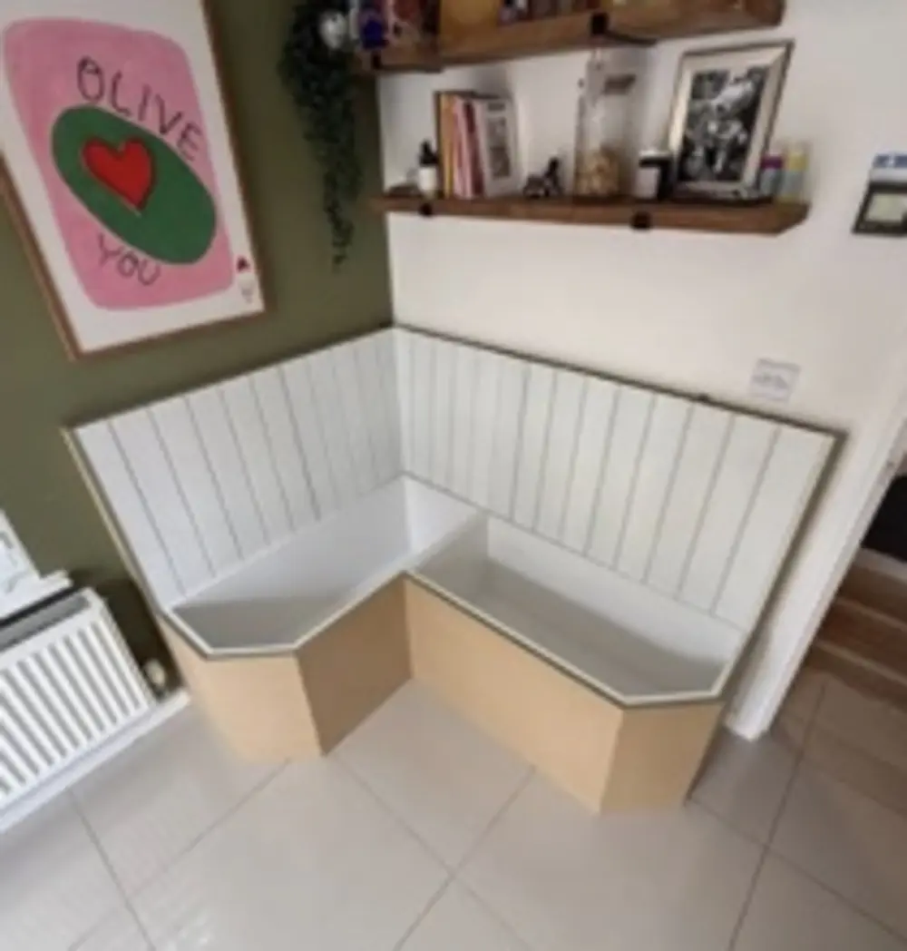 Made-to-measure corner bench seating with tongue and groove panelling